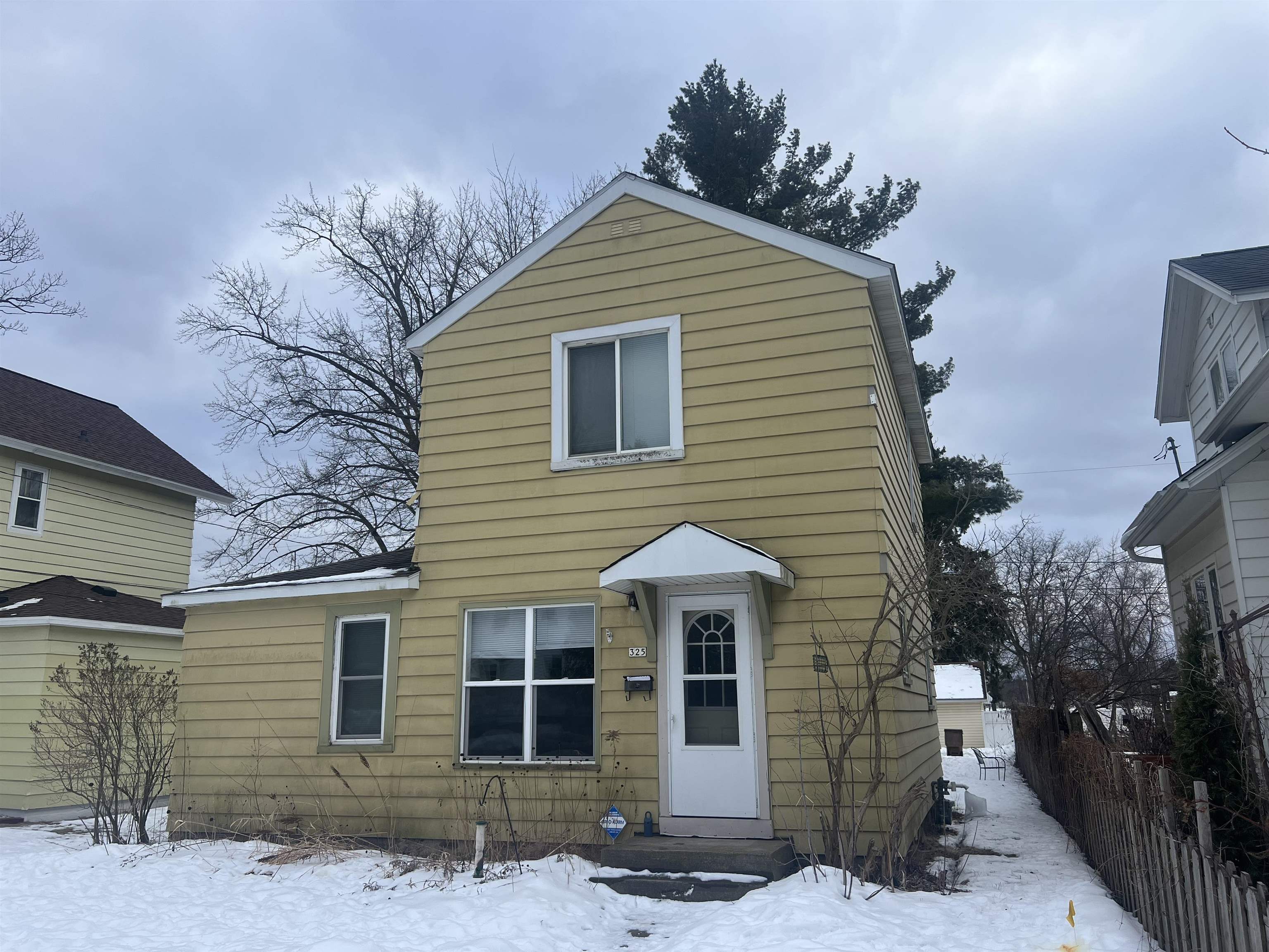 325 Washington Avenue Stevens Point, WI 54481 - Photo 3 of 17