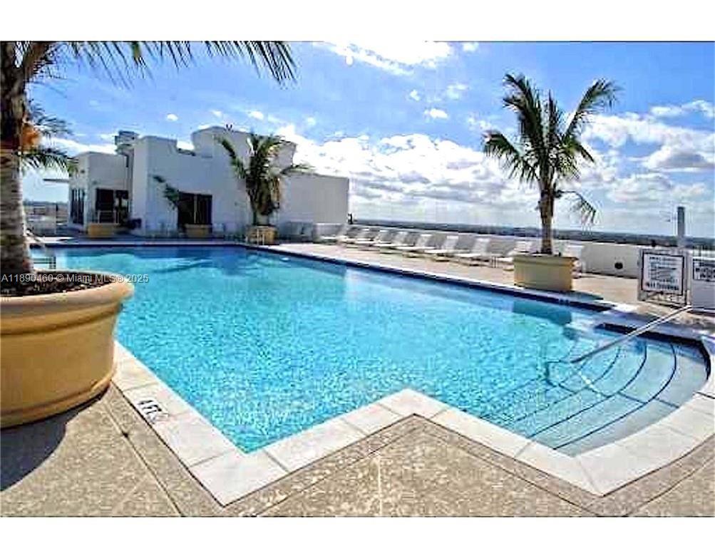 1830 Radius Drive, Unit 318 Hollywood, FL 33020 - Photo 28 of 47 a view of living room