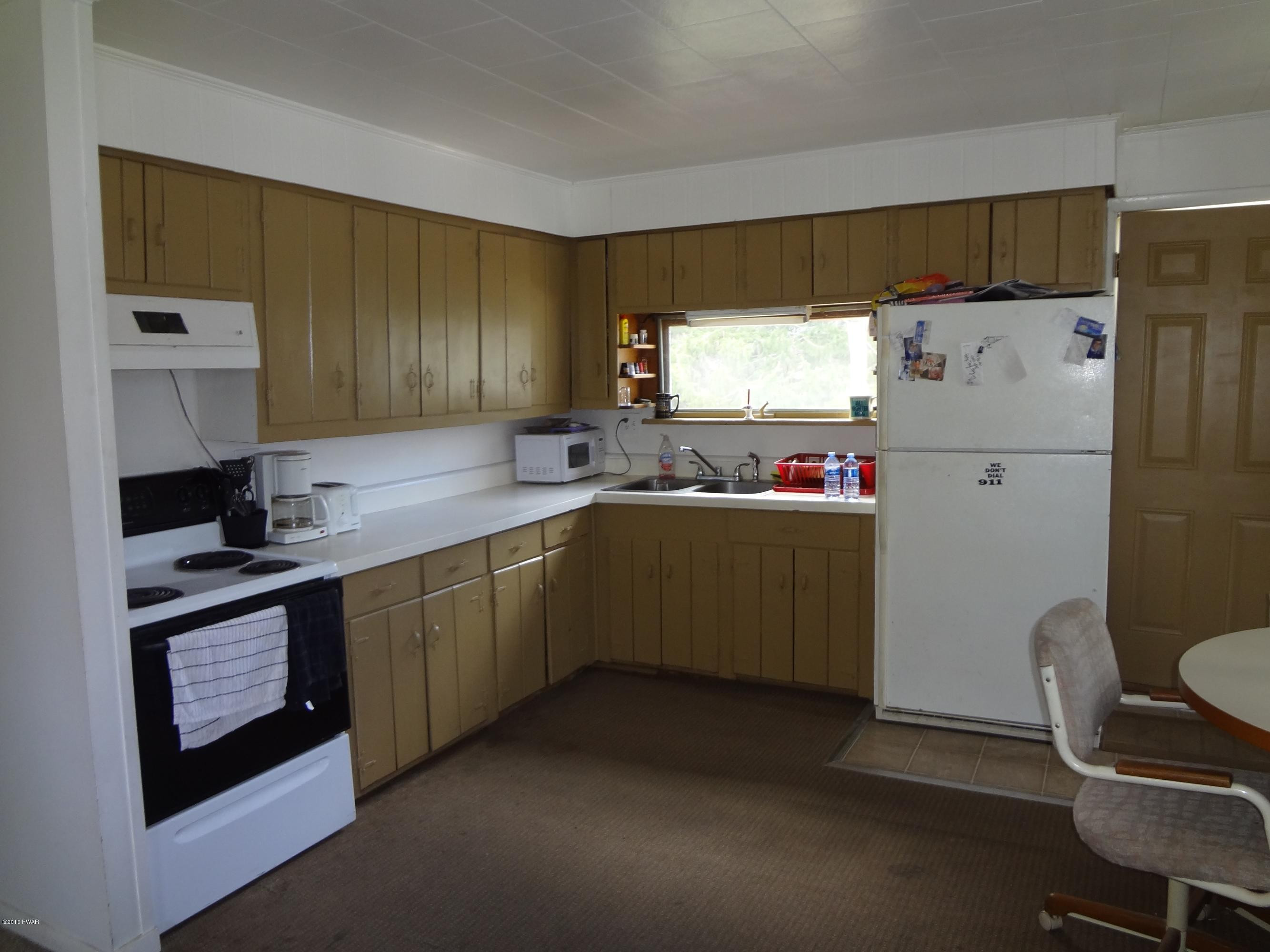 154 Hemlock Grove Road Greentown, PA 18426 - Photo 34 of 49