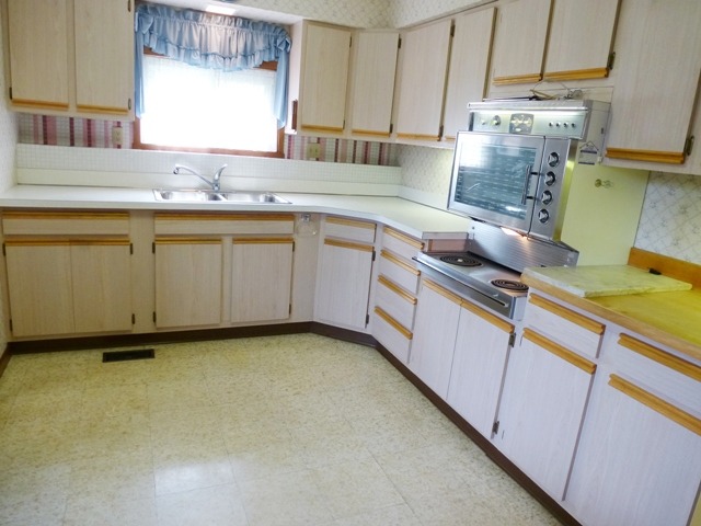 24 Woodcliff Road Montgomery, IL 60538 - Photo 13 of 25