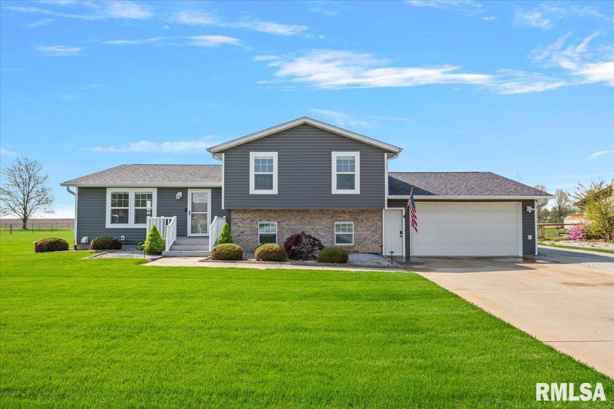 4800 West Divernon Road Auburn, IL 62615 - Photo 1 of 52