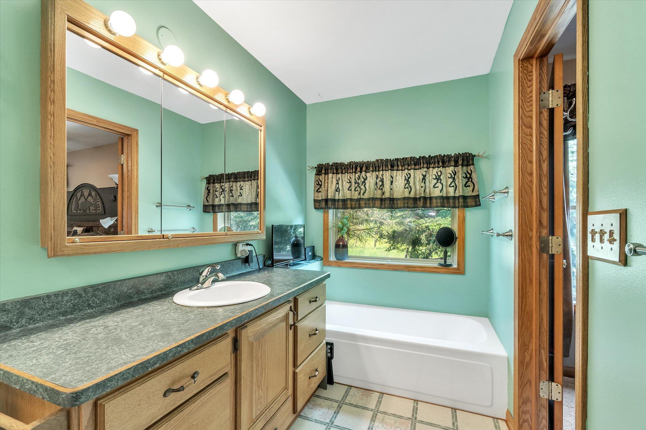 6440 Wellman Road Parma, MI 49269 - Photo 23 of 43 33-6440-Wellman-Rd-WindowStill-Real-Esta