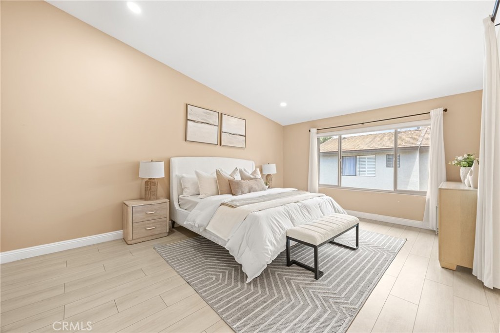3 Moon Shadow, Unit 2 Irvine, CA 92603 - Photo 25 of 40