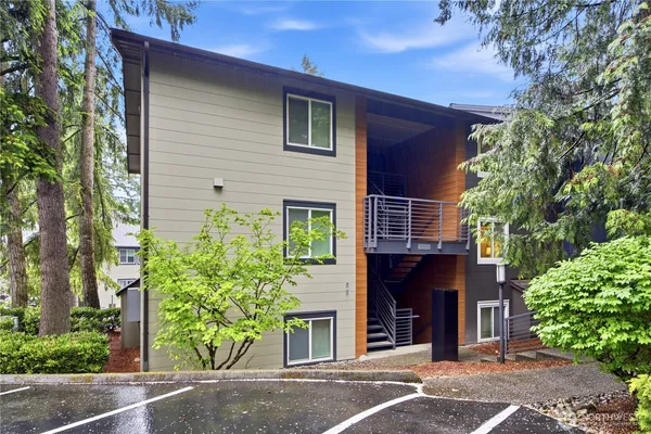 $427,500 | 12219 Bel-Red Road, Unit D202, Bellevue, WA 98005