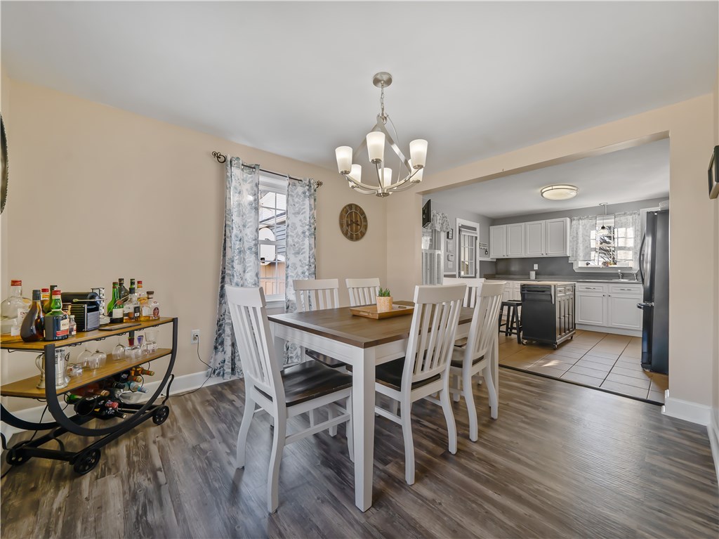 929 Main Street Warren, RI 02885 - Photo 5 of 27 Gallery Image 5