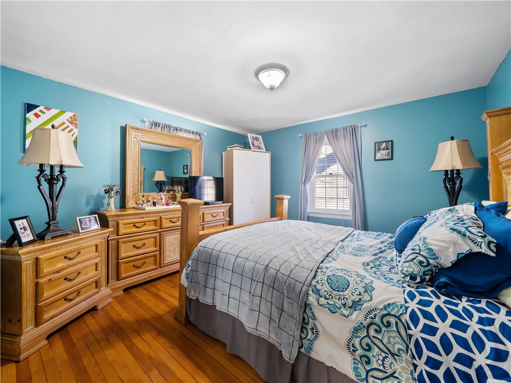 929 Main Street Warren, RI 02885 - Photo 9 of 27 Gallery Image 9