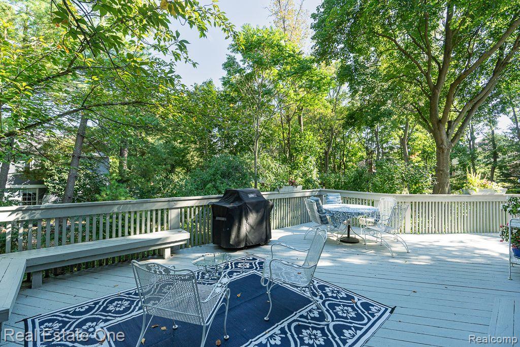 1900 Marcastle Court Rochester, MI 48309 - Photo 27 of 31 Gallery Image 27