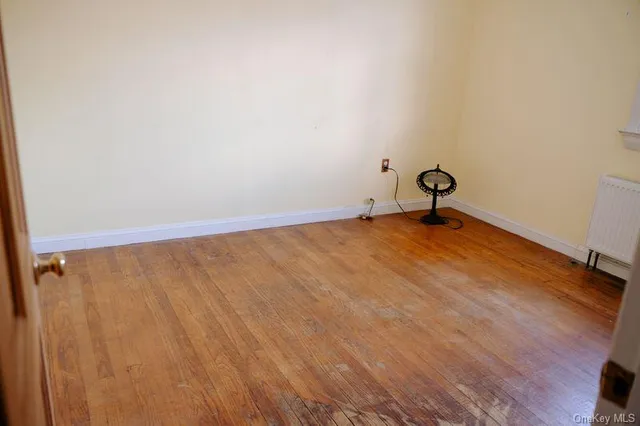a view of a room with an empty room