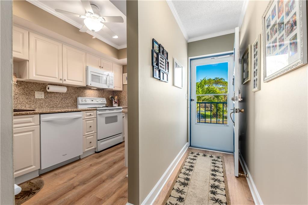 974 Northwest Spruce Ridge Drive, Unit 4 Stuart, FL 34994 - Photo 12 of 30 Gallery Image 12