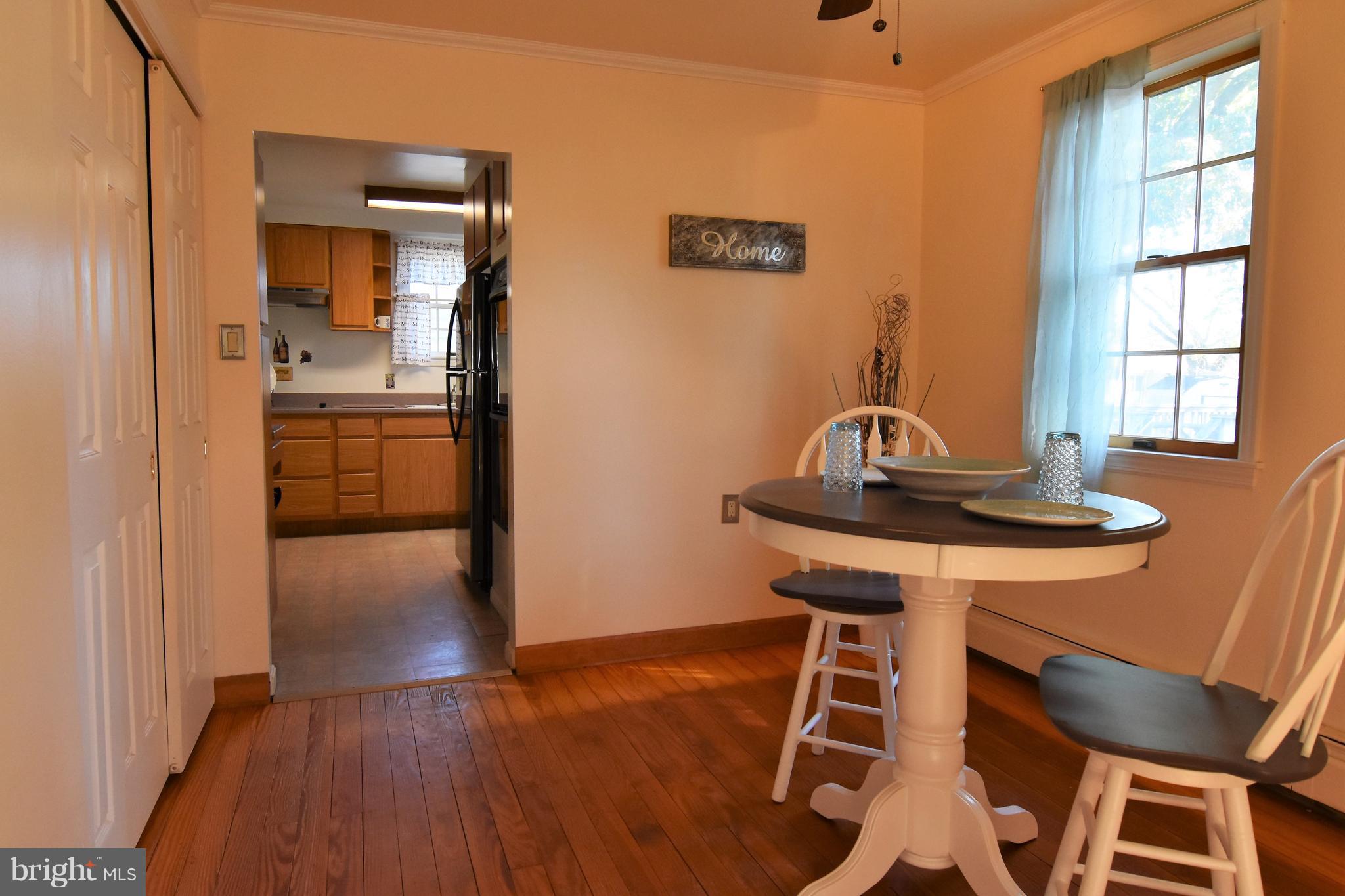 8047 Highpoint Road Clearwater Beach, MD 21226 - Photo 5 of 54 12x9 dining area