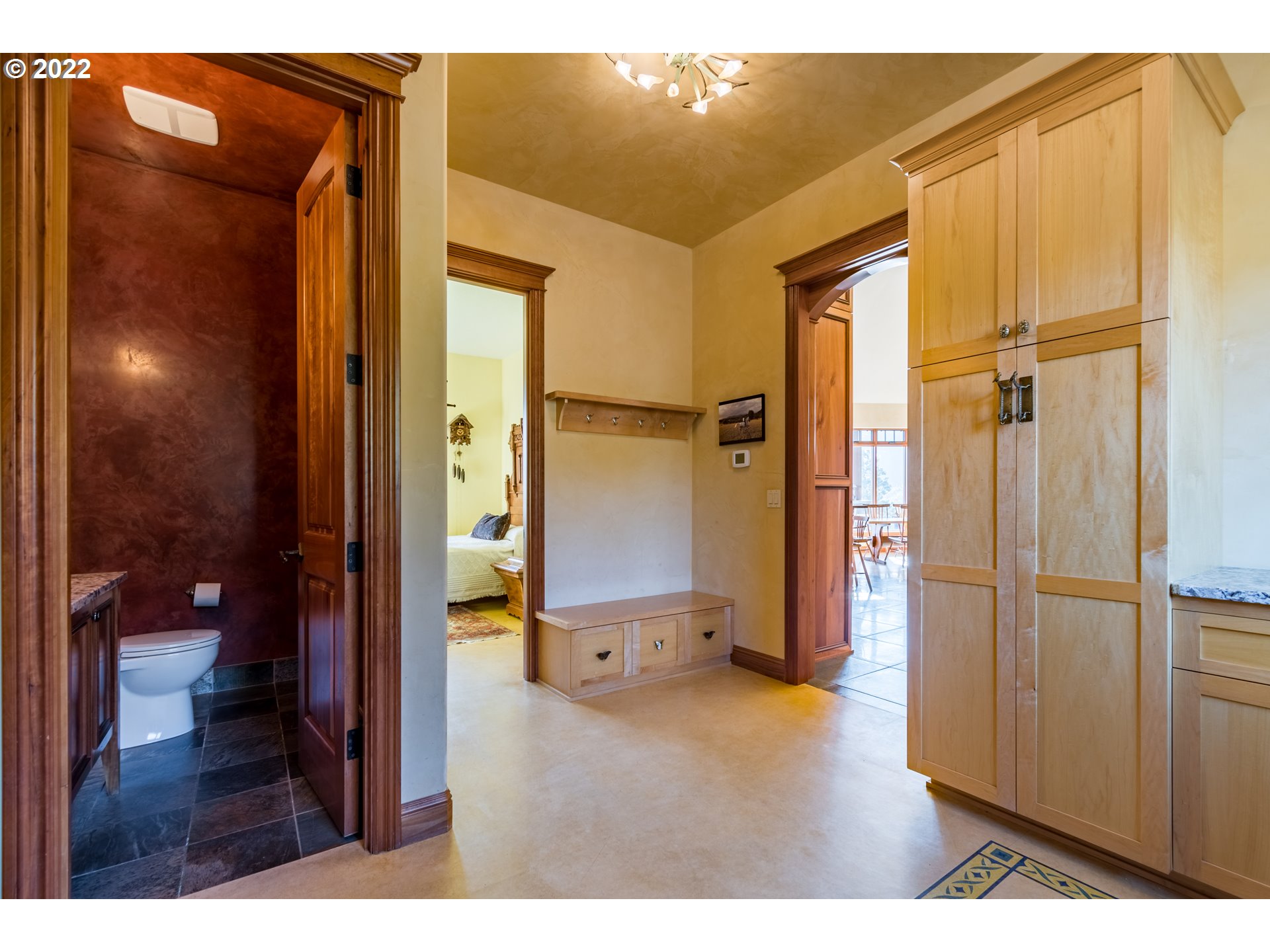36995 Wallace Creek Road Springfield, OR 97478 - Photo 20 of 32 Bathroom
