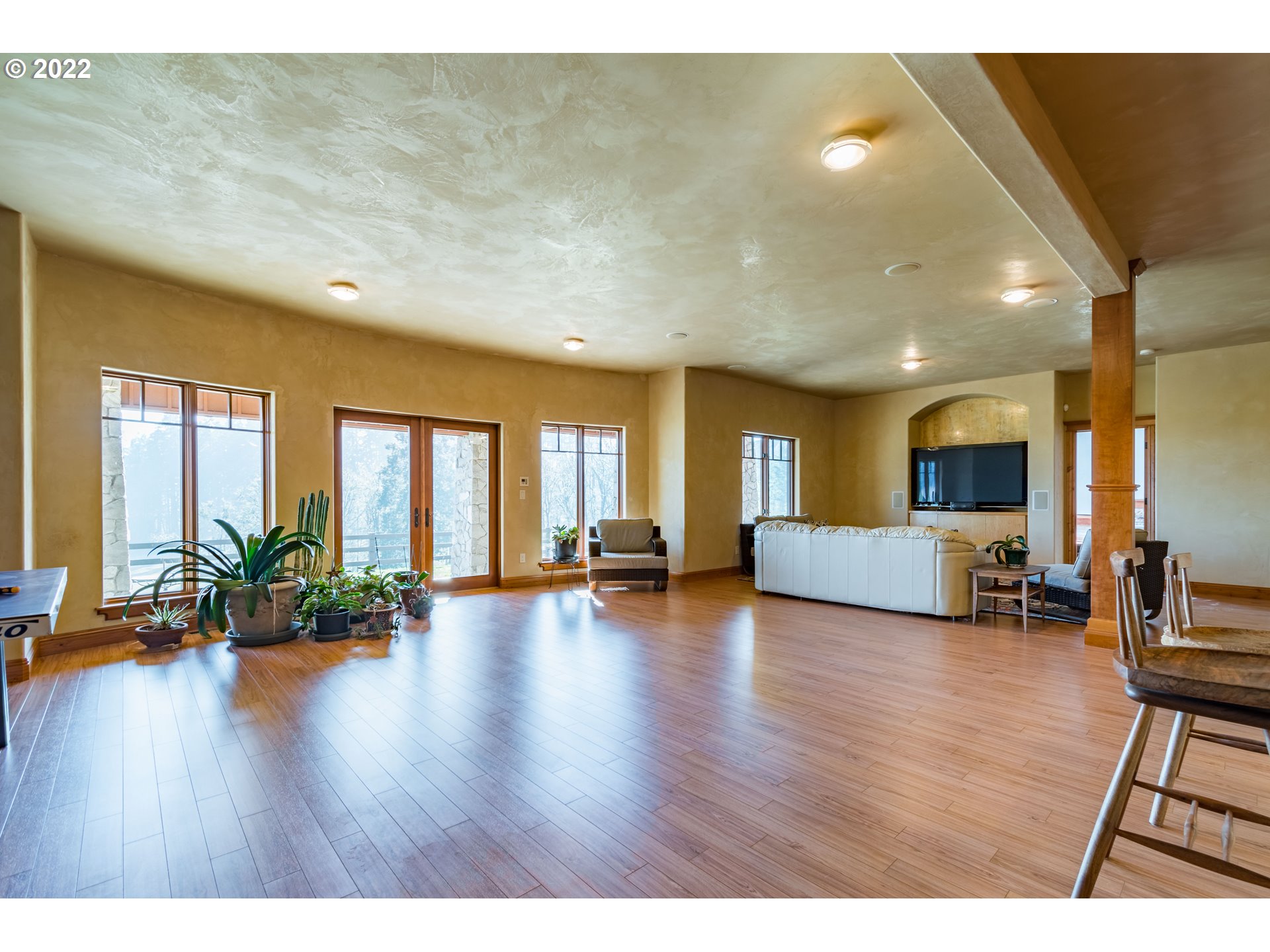36995 Wallace Creek Road Springfield, OR 97478 - Photo 22 of 32 Family Room