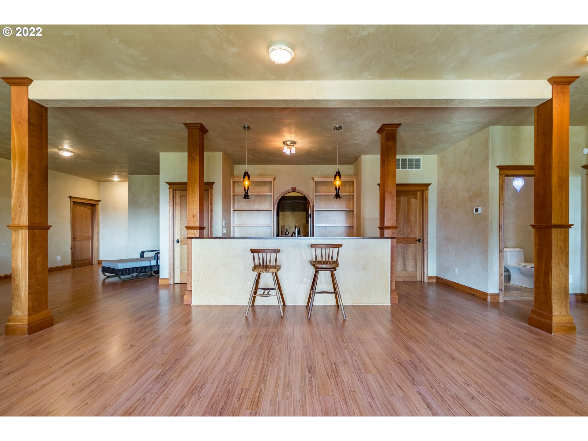 36995 Wallace Creek Road Springfield, OR 97478 - Photo 23 of 32 Wet Bar