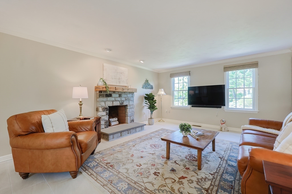 10 Lyndon Road Wrentham, MA 02093 - Photo 14 of 42 Gallery Image 14