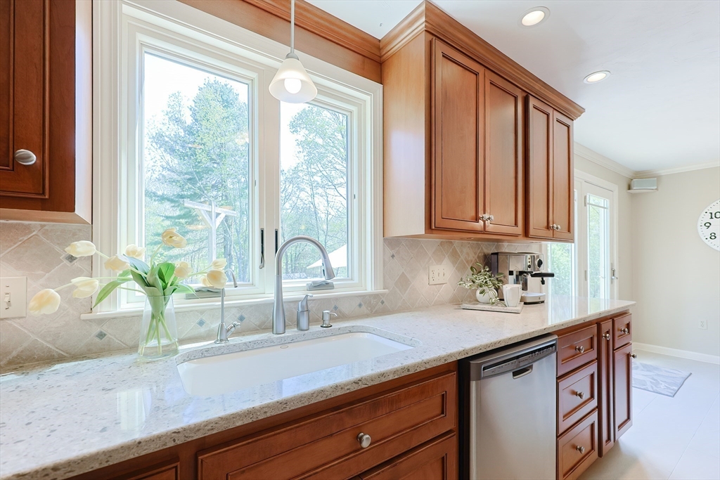 10 Lyndon Road Wrentham, MA 02093 - Photo 10 of 42 Gallery Image 10