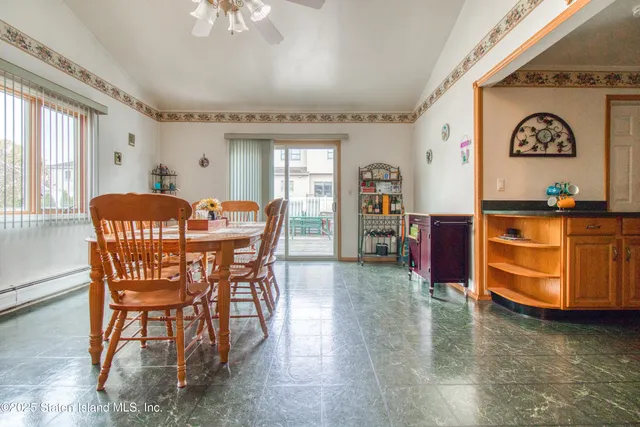 $974,900 | 382 Manhattan Street | Tottenville