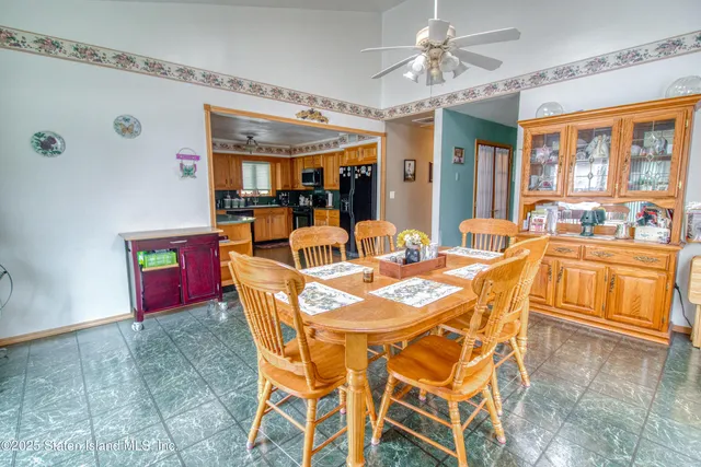 $974,900 | 382 Manhattan Street | Tottenville