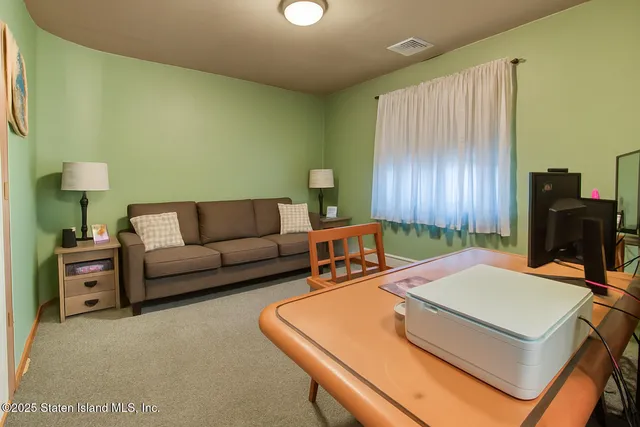 $974,900 | 382 Manhattan Street | Tottenville