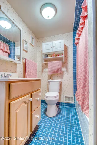 $974,900 | 382 Manhattan Street | Tottenville