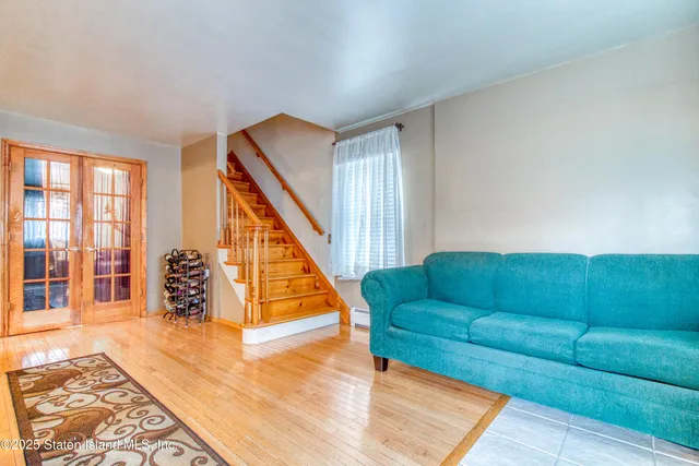 $974,900 | 382 Manhattan Street | Tottenville