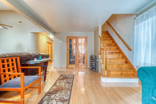 $974,900 | 382 Manhattan Street | Tottenville