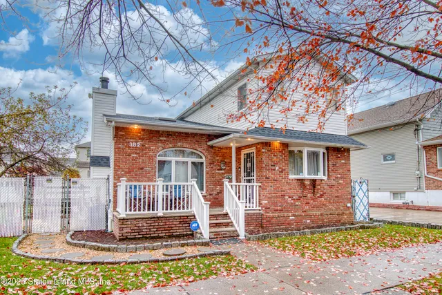 $974,900 | 382 Manhattan Street | Tottenville