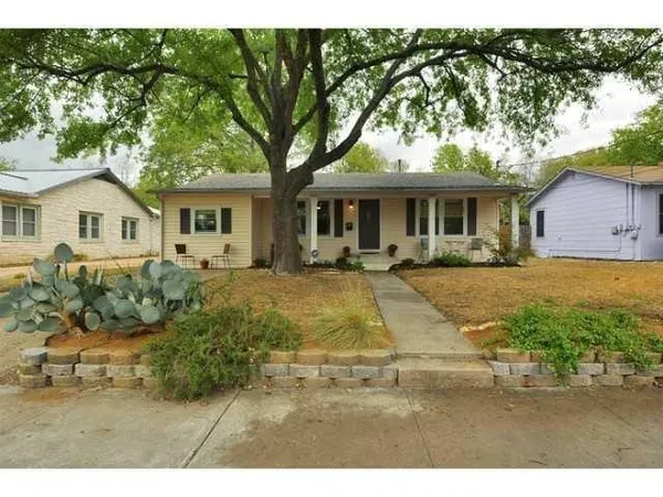 $2,800 | 1404 Karen Avenue, Austin, TX 78757