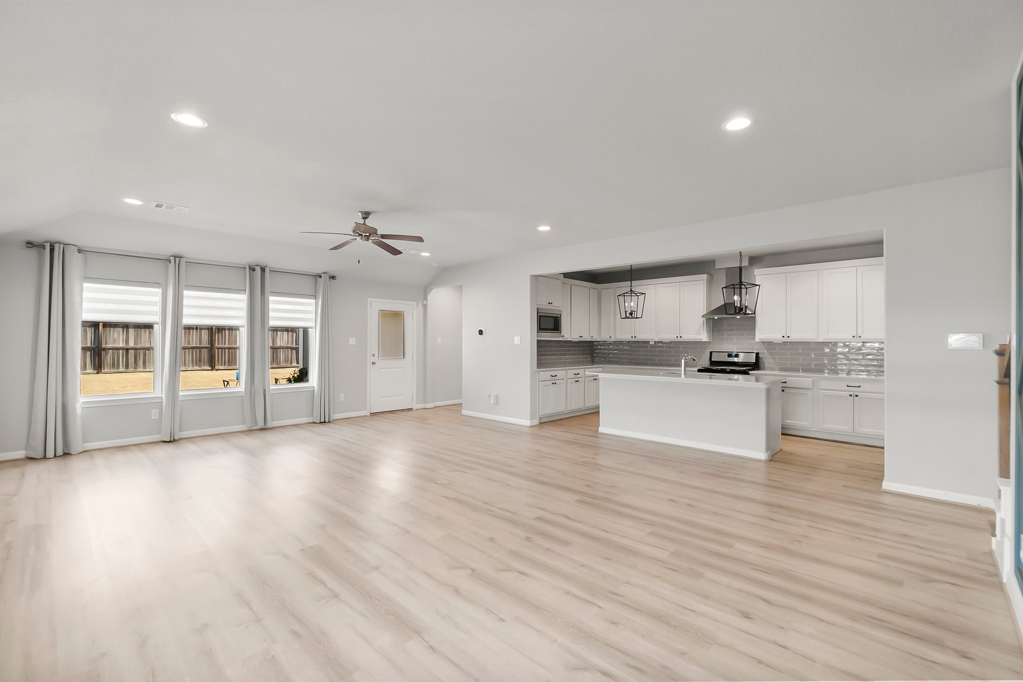 2324 Hagerman Road Conroe, TX 77384 - Photo 9 of 29
