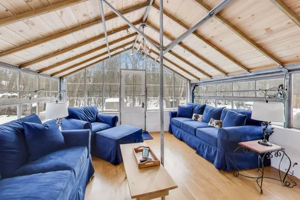 $995,000 | 1800 Telegraph Road, Bannockburn, IL 60015