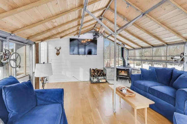 $995,000 | 1800 Telegraph Road, Bannockburn, IL 60015