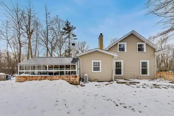 $995,000 | 1800 Telegraph Road, Bannockburn, IL 60015