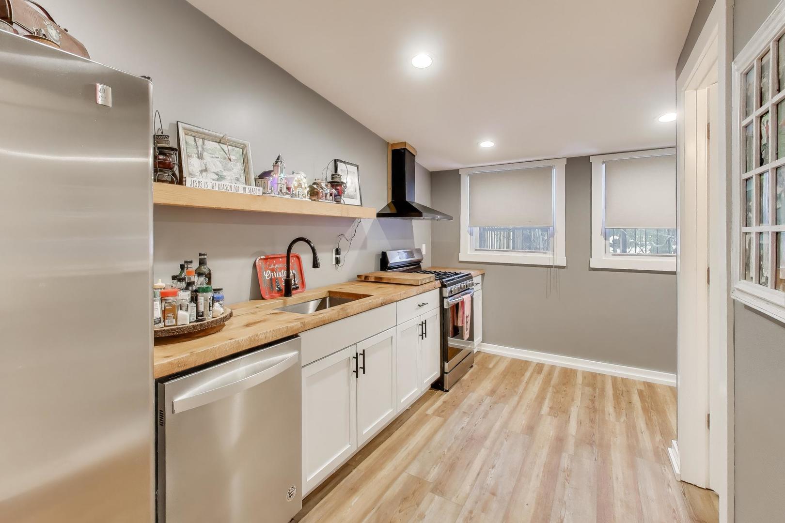 1800 Telegraph Road Bannockburn, IL 60015 - Photo 33 of 45