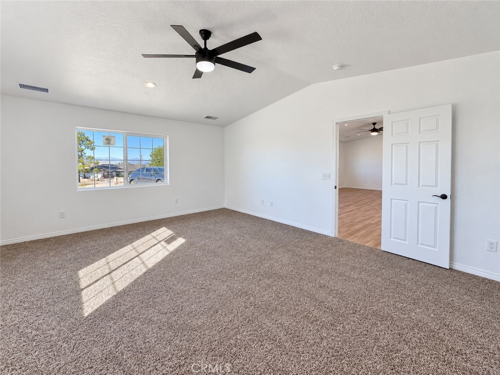 14685 Apple Valley Road Apple Valley, CA 92307 - Photo 10 of 23 Gallery Image 10