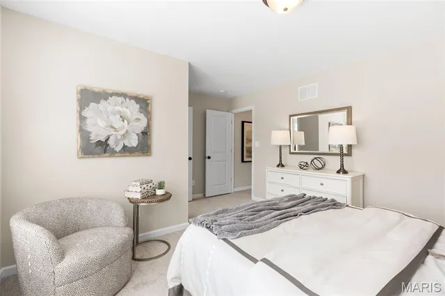 $330,900 | 2 Ashford At Riverstone, Florissant, MO 63031