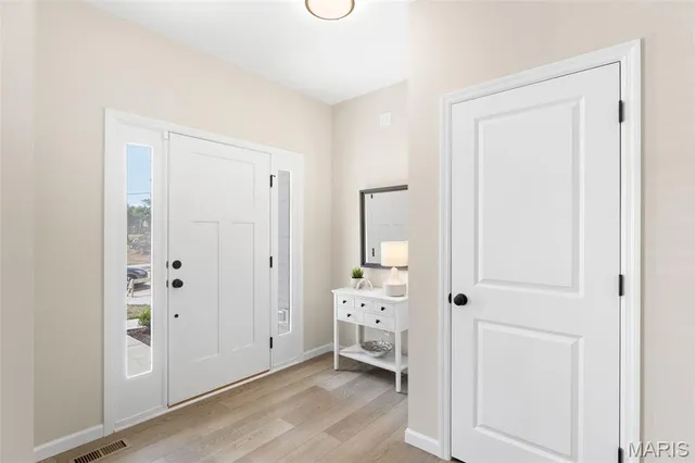 $330,900 | 2 Ashford At Riverstone, Florissant, MO 63031