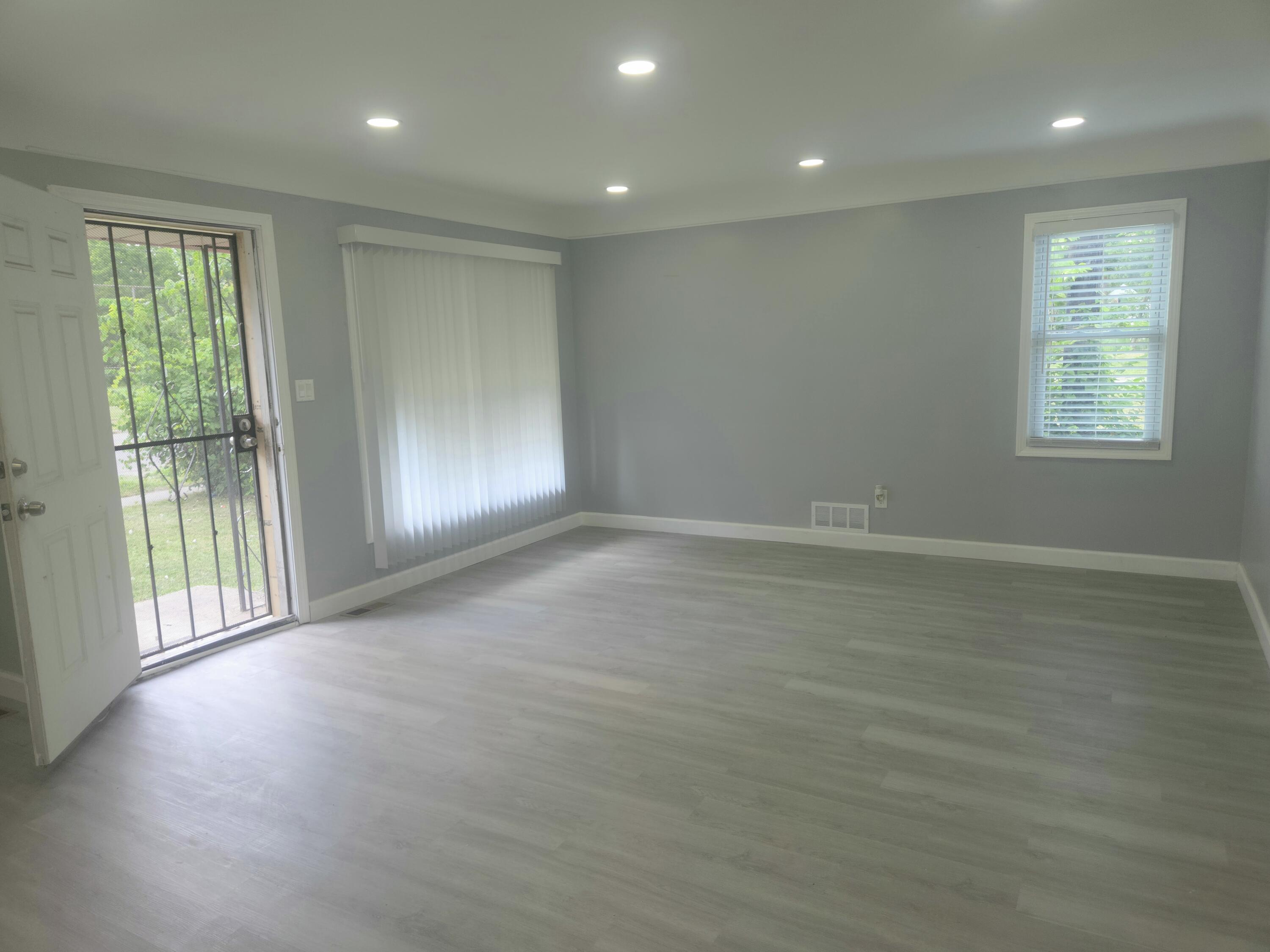 11792 Burt Road Detroit, MI 48228 - Photo 14 of 46 1000079416