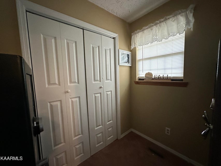 291 Dynatex Road Sunbright, TN 37872 - Photo 20 of 23 a view of a front door