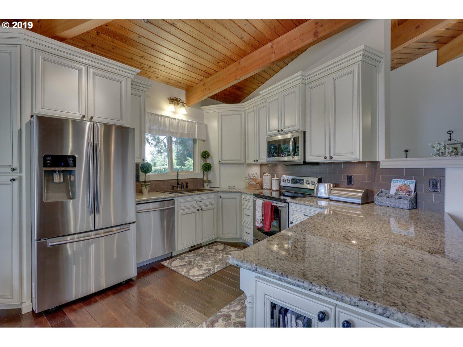 775 Southwest Schaeffer Road West Linn, OR 97068 - Photo 9 of 32 Gallery Image 9