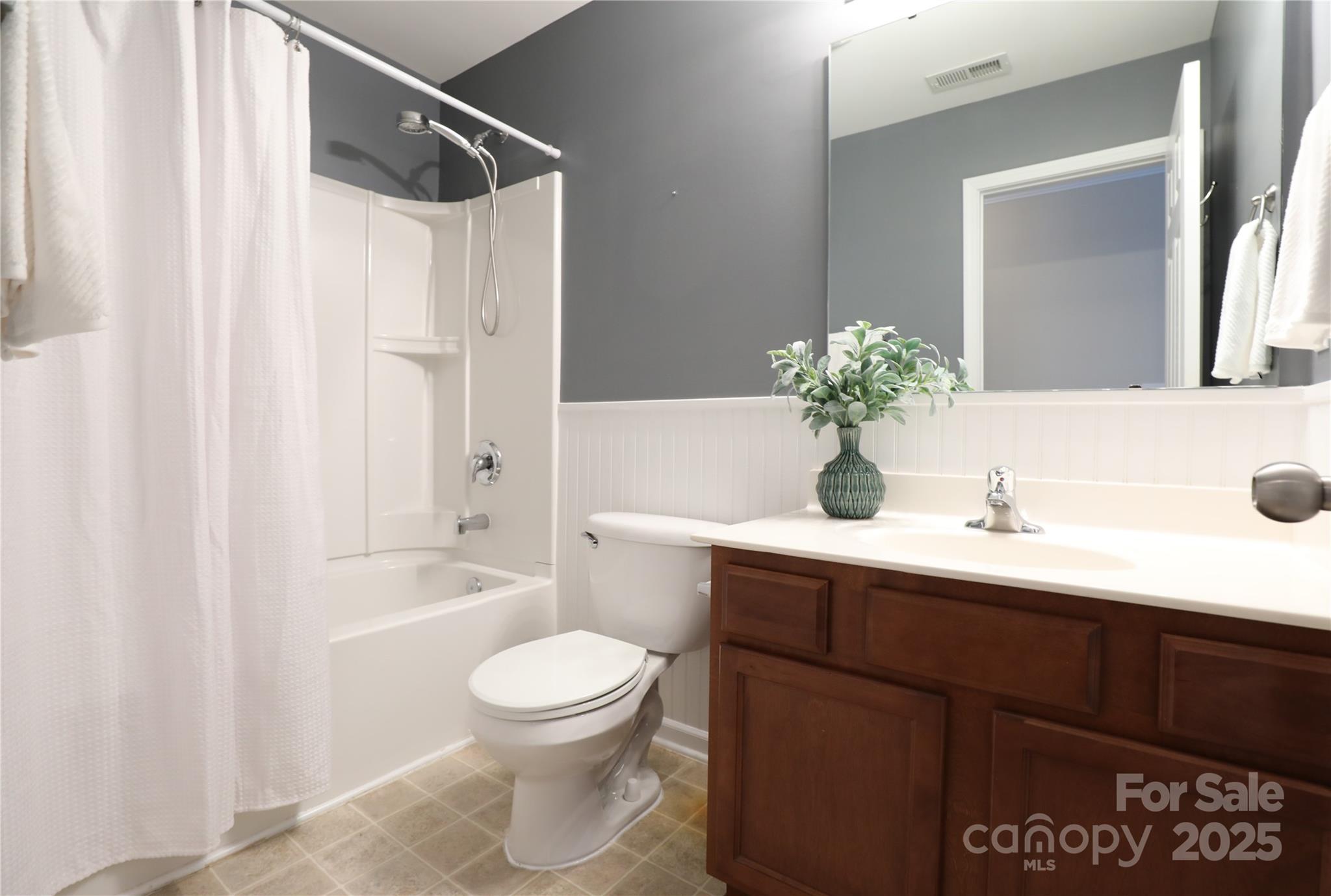 9814 Fernspray Road Charlotte, NC 28215 - Photo 15 of 24 Gallery Image 15