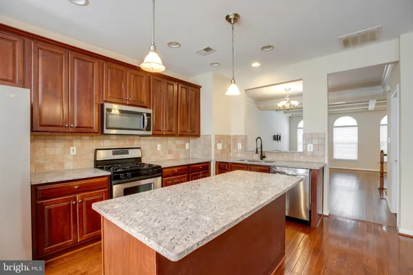 $3,650 | 4527 English Holly Drive, Fairfax, VA 22030