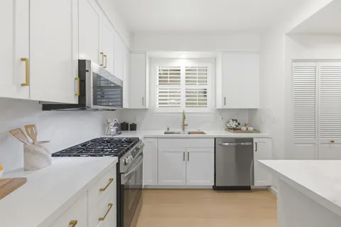 $1,188,000 | 88 17th Avenue, Unit 109, San Mateo, CA 94402