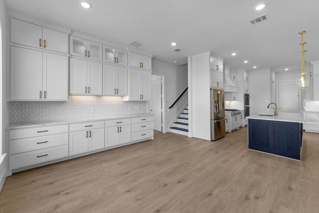 7703 Sparkle Dunn Court Fulshear, TX 77441 - Photo 6 of 20