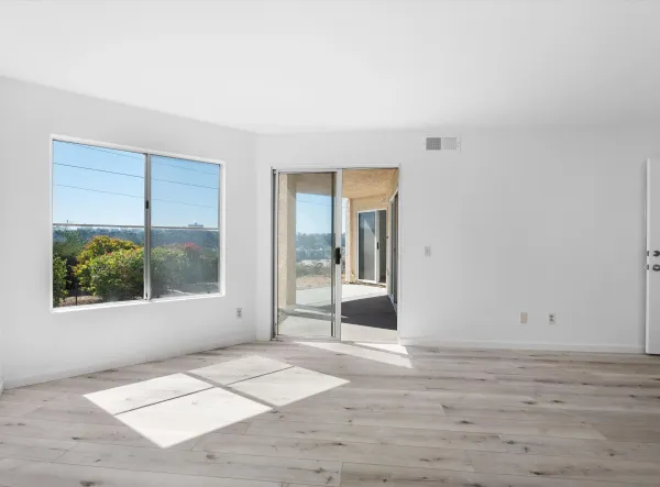 $3,700 | 7087 Camino Degrazia, Unit 141, San Diego, CA 92111