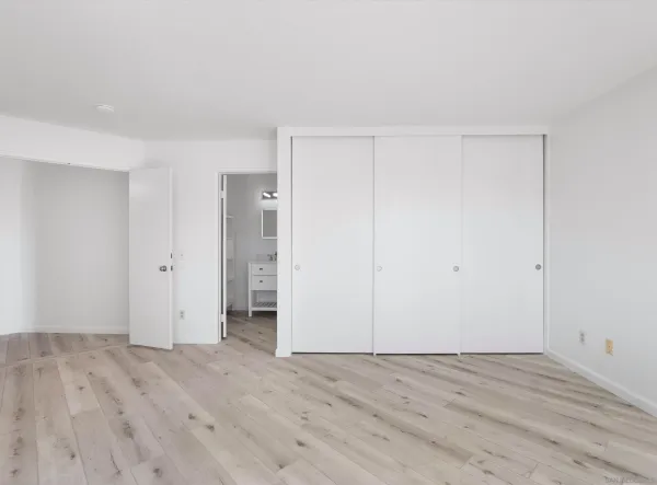 $3,700 | 7087 Camino Degrazia, Unit 141, San Diego, CA 92111