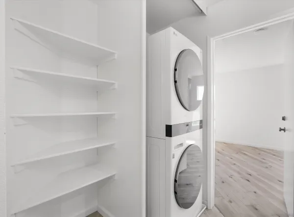 $3,700 | 7087 Camino Degrazia, Unit 141, San Diego, CA 92111