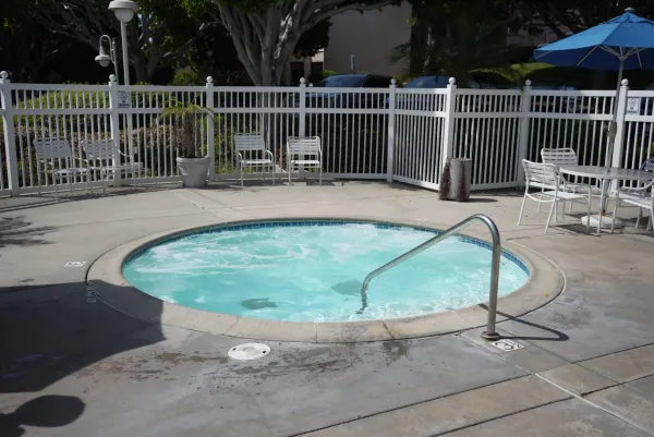 $3,700 | 7087 Camino Degrazia, Unit 141, San Diego, CA 92111