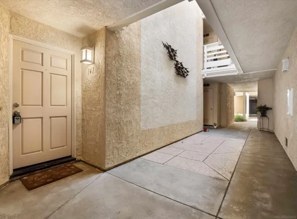 $3,700 | 7087 Camino Degrazia, Unit 141, San Diego, CA 92111