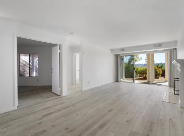 $3,700 | 7087 Camino Degrazia, Unit 141, San Diego, CA 92111