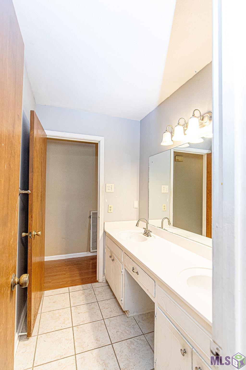 12357 Turnley Drive Baton Rouge, LA 70807 - Photo 2 of 8