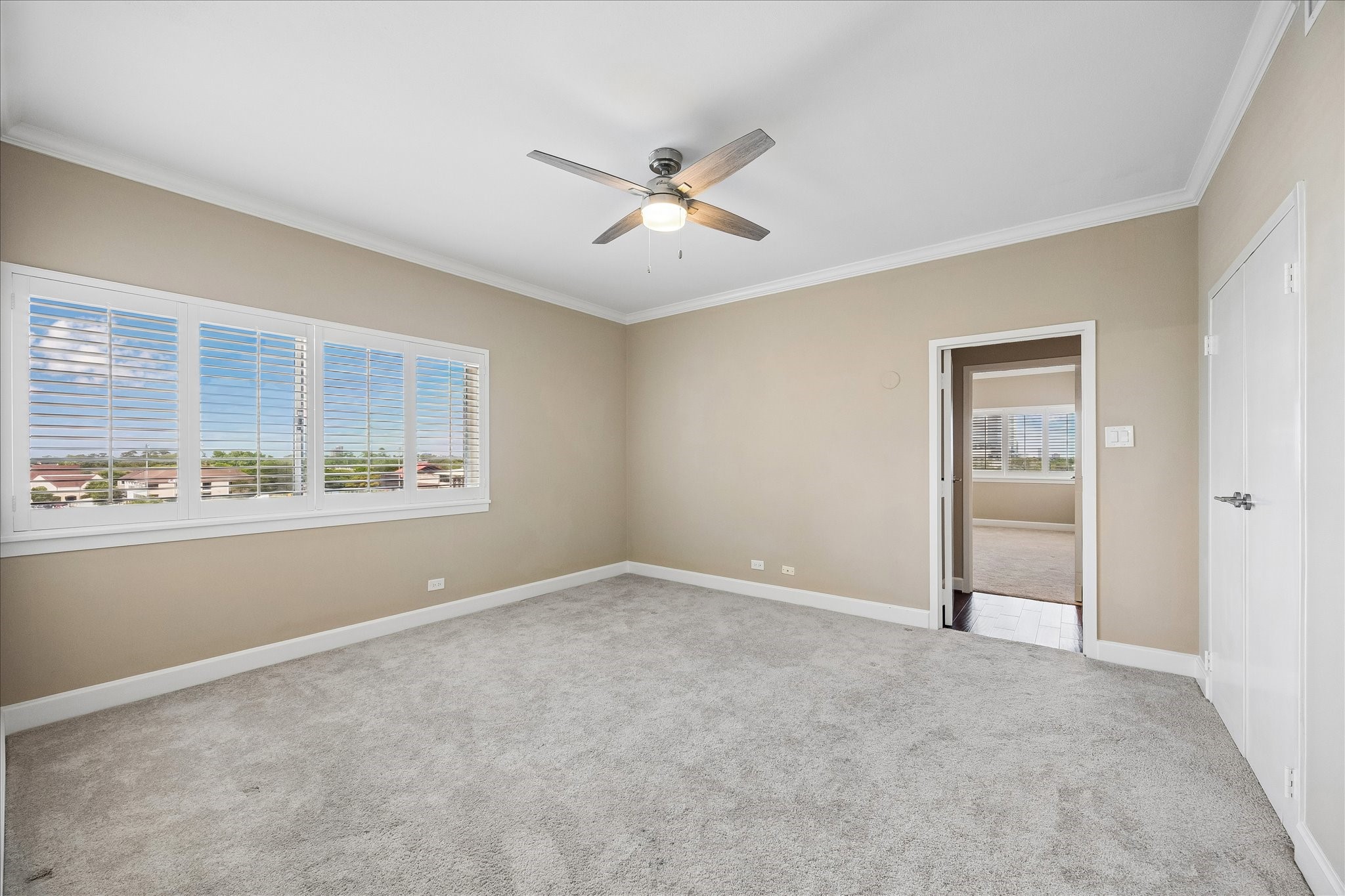 2929 Buffalo Speedway, Unit A513 Houston, TX 77098 - Photo 13 of 24 a view of an empty room with a window